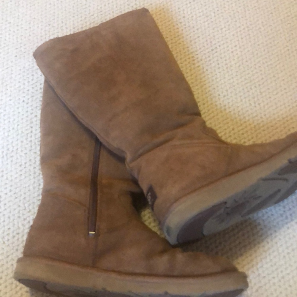 Zip up ugg boots